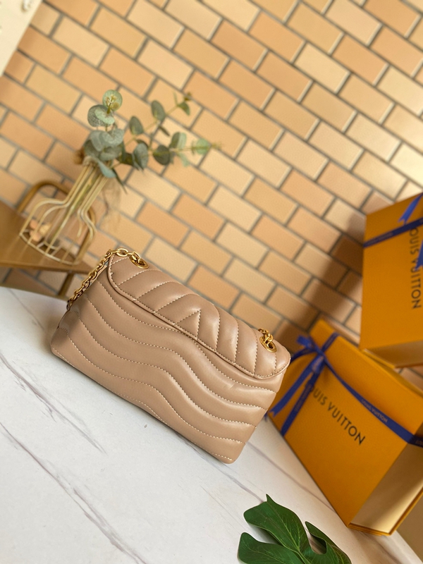 ルイヴィトンバッグ側面デザイン